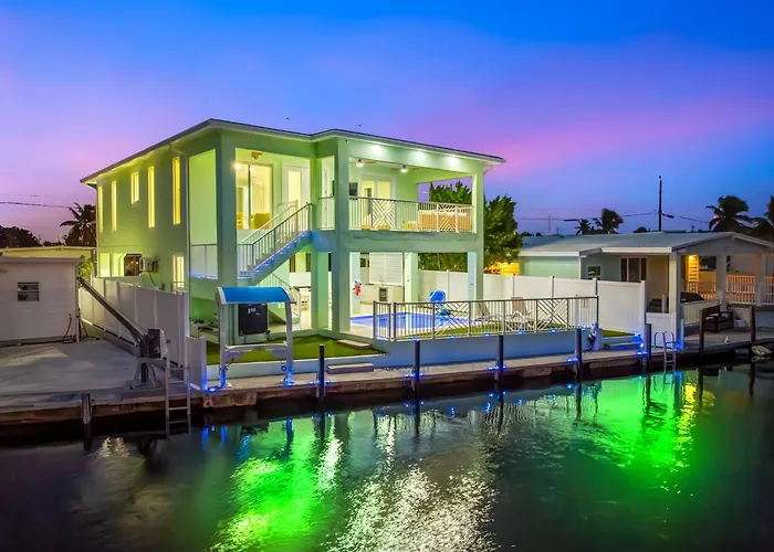 Aqua Verde Waterfront Gem Dock Game Room
